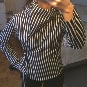 Beautiful Taylor Made turtle neck striped shirt